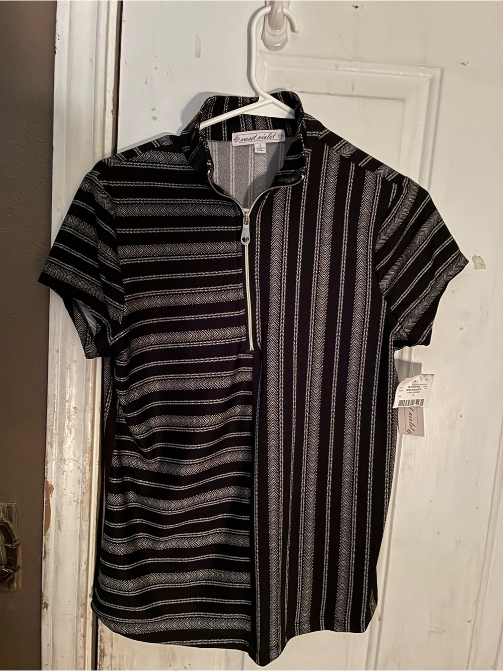 Short Sleeve Zip Polo Top - Black & Gray Stripes Chevron sweet violet NWT small